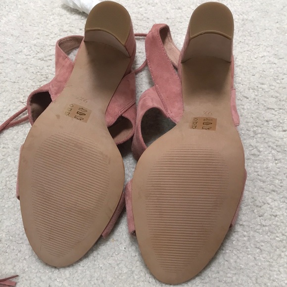 SOLD Madewell Octavia Tassel Sandal in Cafe Pink - Picture 2 of 3